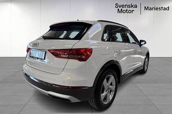 Audi Q3 4 of 5