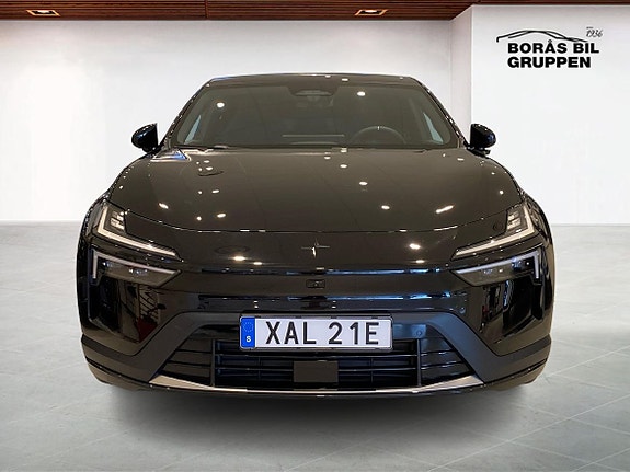 Polestar 4 8 of 15