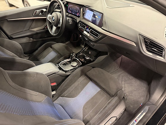 BMW 118i 13 of 25