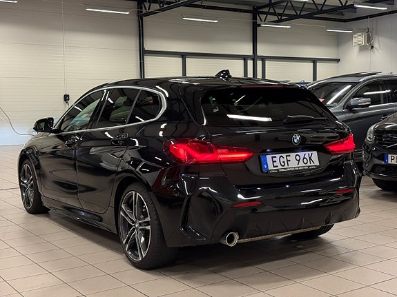 BMW 118i 8 of 25