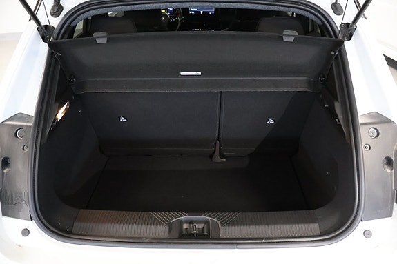 Nissan Micra 4 of 5