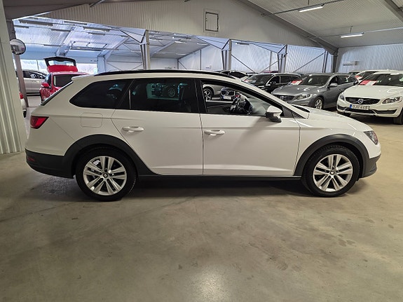 Seat Leon 3 of 5