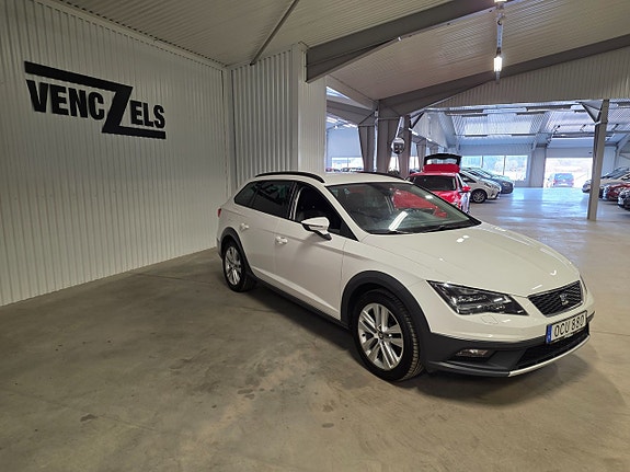 Seat Leon 2 of 5