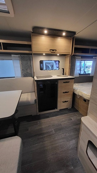 Weinsberg CaraOne 450 FU 4 of 5