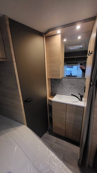 Weinsberg CaraOne 450 FU 10 of 13