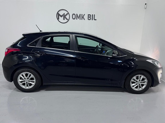 Hyundai i30 4 of 5