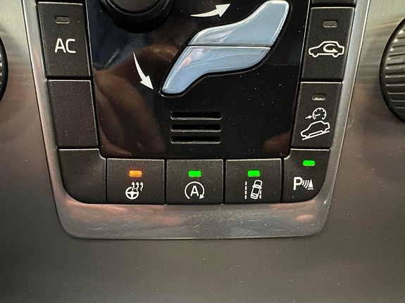 Volvo V60 17 of 28