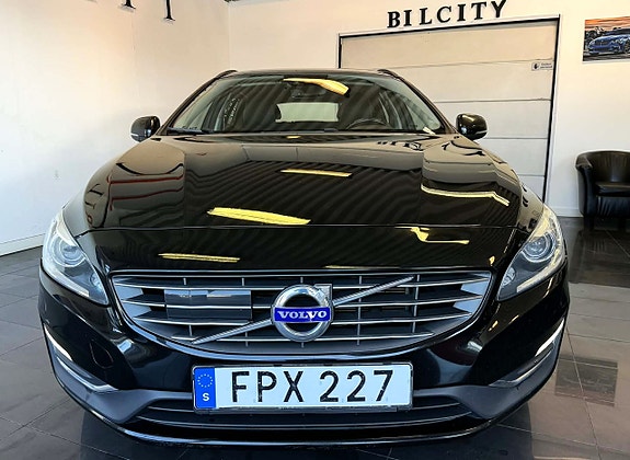 Volvo V60 7 of 28