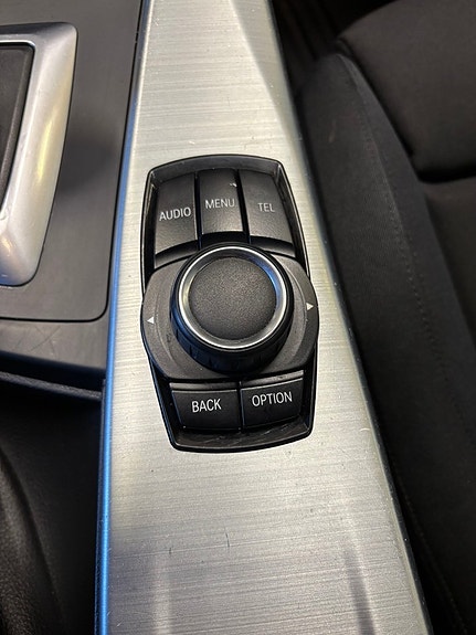 BMW 320d 9 of 9