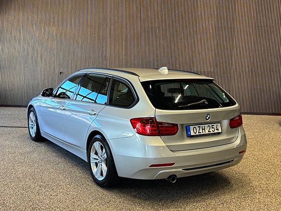 BMW 320d 3 of 9