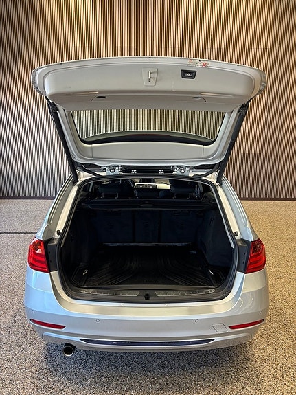 BMW 320d 8 of 9