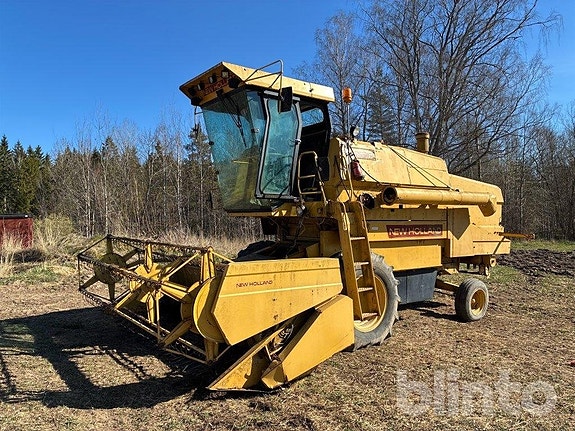Skördetröska  New Holland
