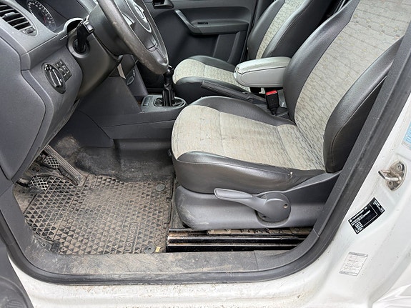 Volkswagen Caddy 7 of 9
