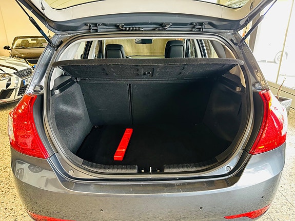 Kia Ceed 7 of 21