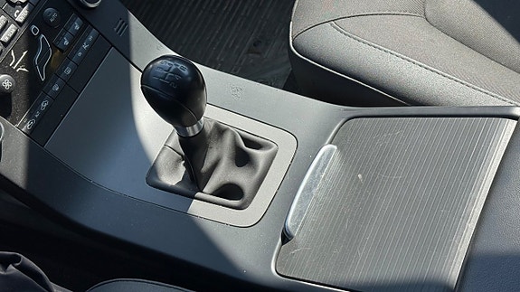 Volvo V70 20 of 30