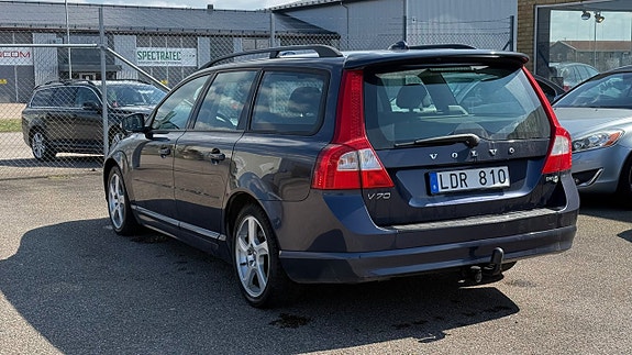 Volvo V70 6 of 30