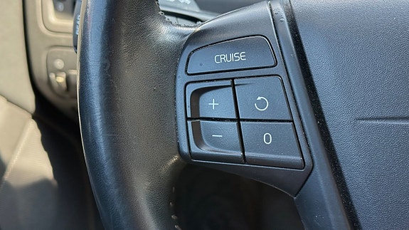 Volvo V70 15 of 30