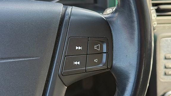 Volvo V70 14 of 30