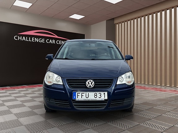 Volkswagen Polo 8 of 16