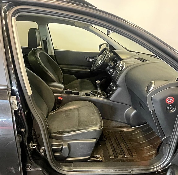 Nissan Qashqai+2 9 of 12