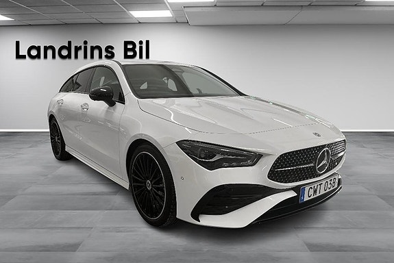 Mercedes-Benz CLA200 3 of 5