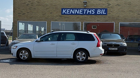 Volvo V50 7 of 27
