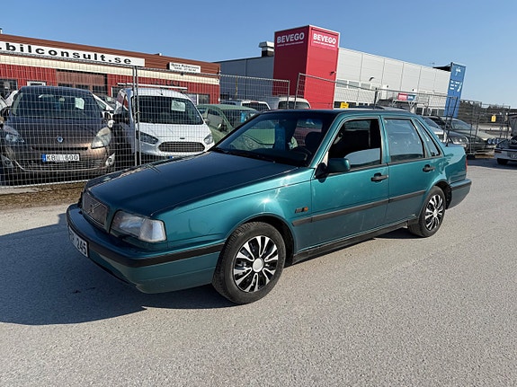 Volvo 460 2 of 5
