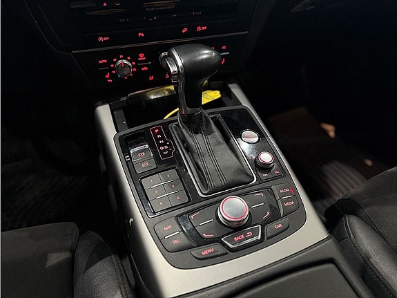 Audi A6 allroad 11 of 12