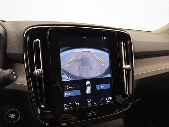 Volvo XC40 14 of 27