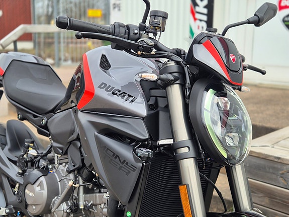 Ducati Monster V2 *NYHET* 7 of 8