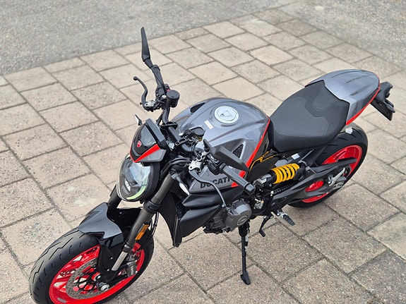 Ducati Monster V2 *NYHET* 5 of 8