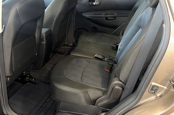 Nissan Qashqai+2 6 of 12