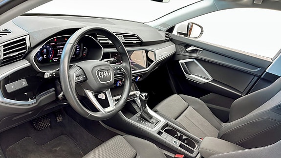 Audi Q3 7 of 13