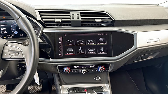 Audi Q3 9 of 13