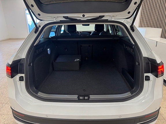 Volkswagen Passat 8 of 8