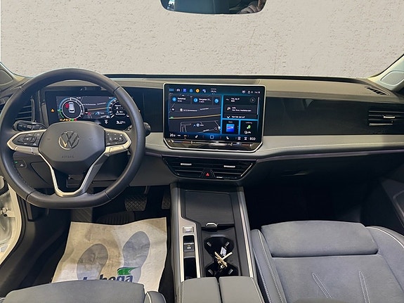 Volkswagen Passat 6 of 8