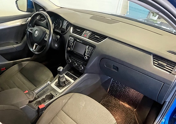 Skoda Octavia 9 of 12