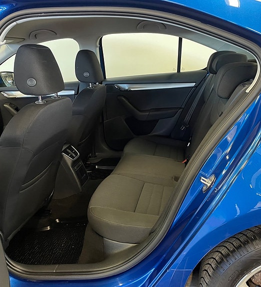 Skoda Octavia 7 of 12