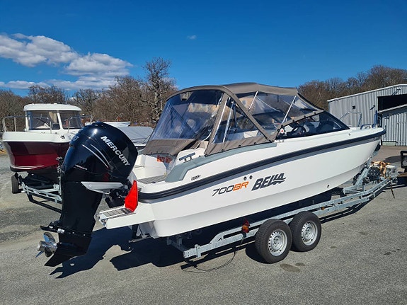 Bella 700 BR Mercury F300 Verado 2017 2 of 12