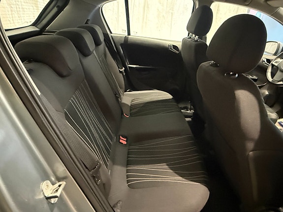 Opel Corsa 11 of 12