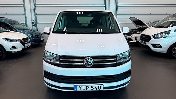 Volkswagen Multivan 2 of 5