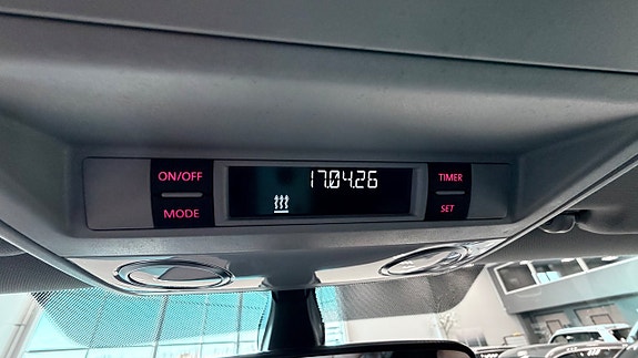 Volkswagen Multivan 23 of 26