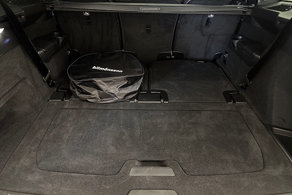 Volvo XC90 13 of 24