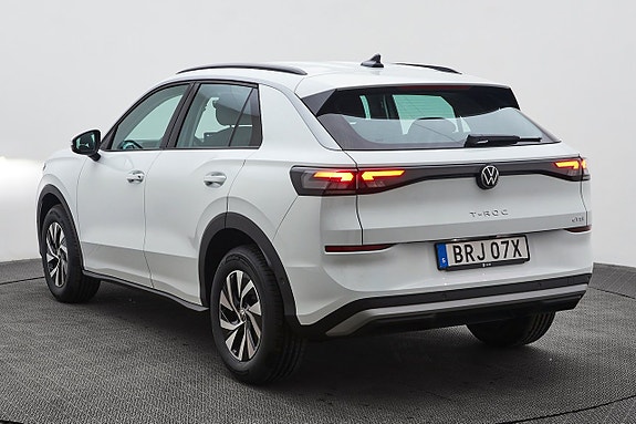 Volkswagen T-Roc 5 of 5
