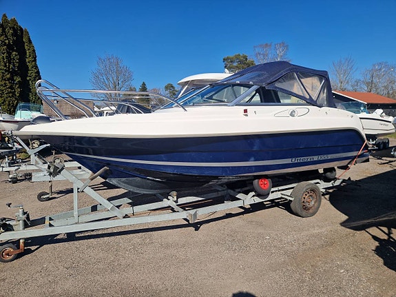 Utter D 55 -03 Honda 75 4 takt Båtvagn