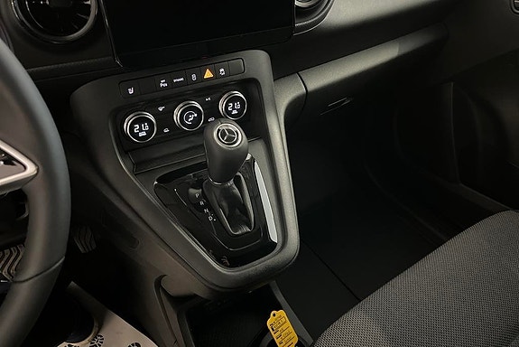 Mercedes-Benz eCitan 12 of 14