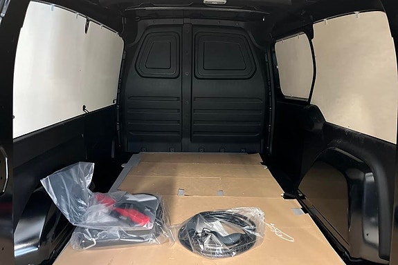Mercedes-Benz eCitan 14 of 14