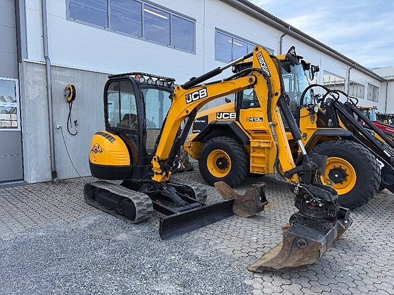 JCB 8026 CTS Steelwrist X04, 3 skopor