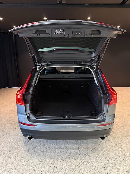 Volvo XC60 9 of 19
