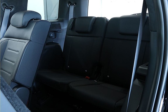 Hyundai Santa Fe 10 of 27